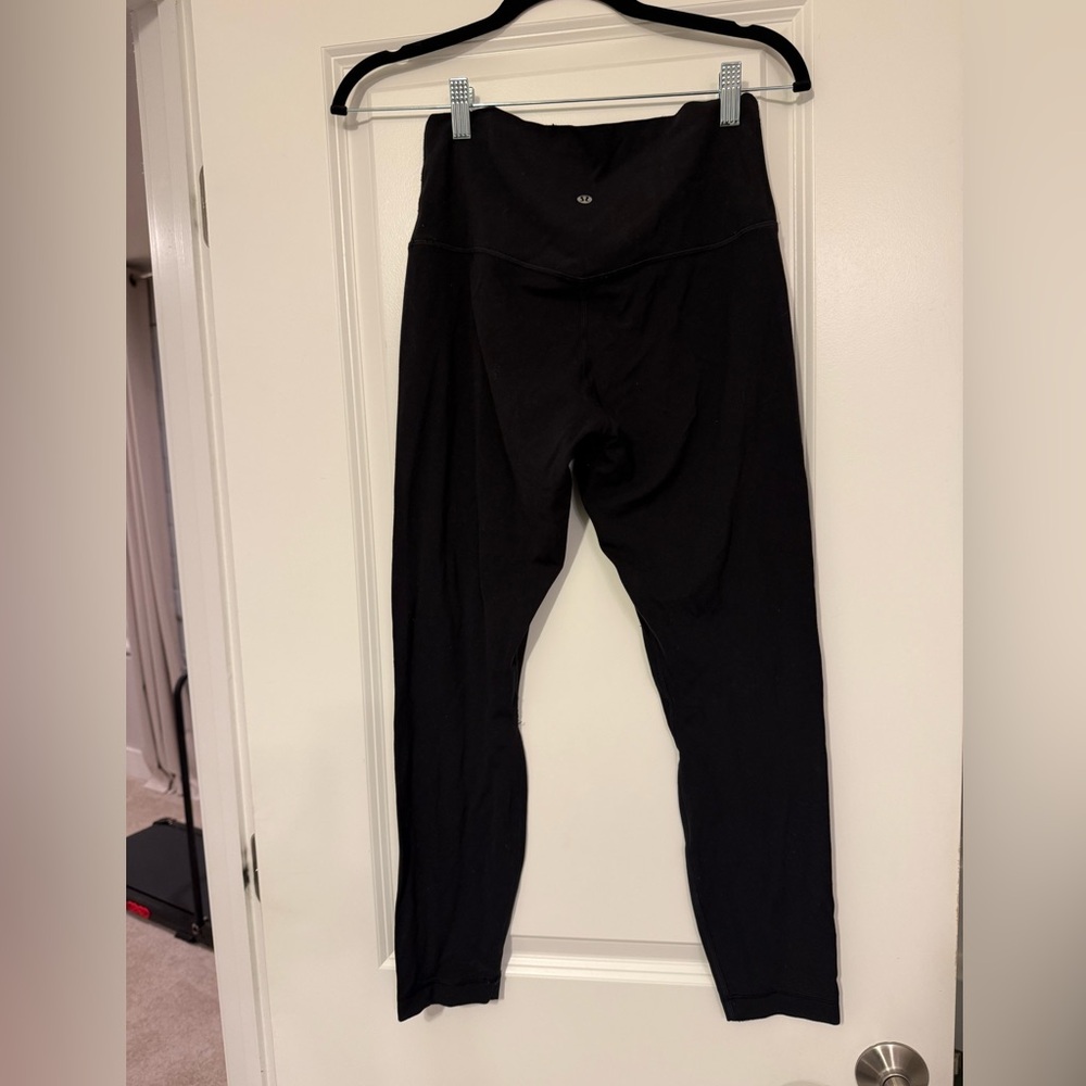 Black Lululemon align leggings